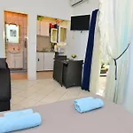 Appartement Veky 3 *