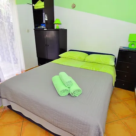 Veky 3 Apartament *